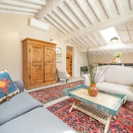 Casa Cantore Close To The Walls * Λούκα