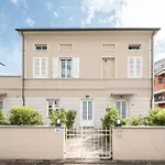 Casa Cantore Close To The Walls